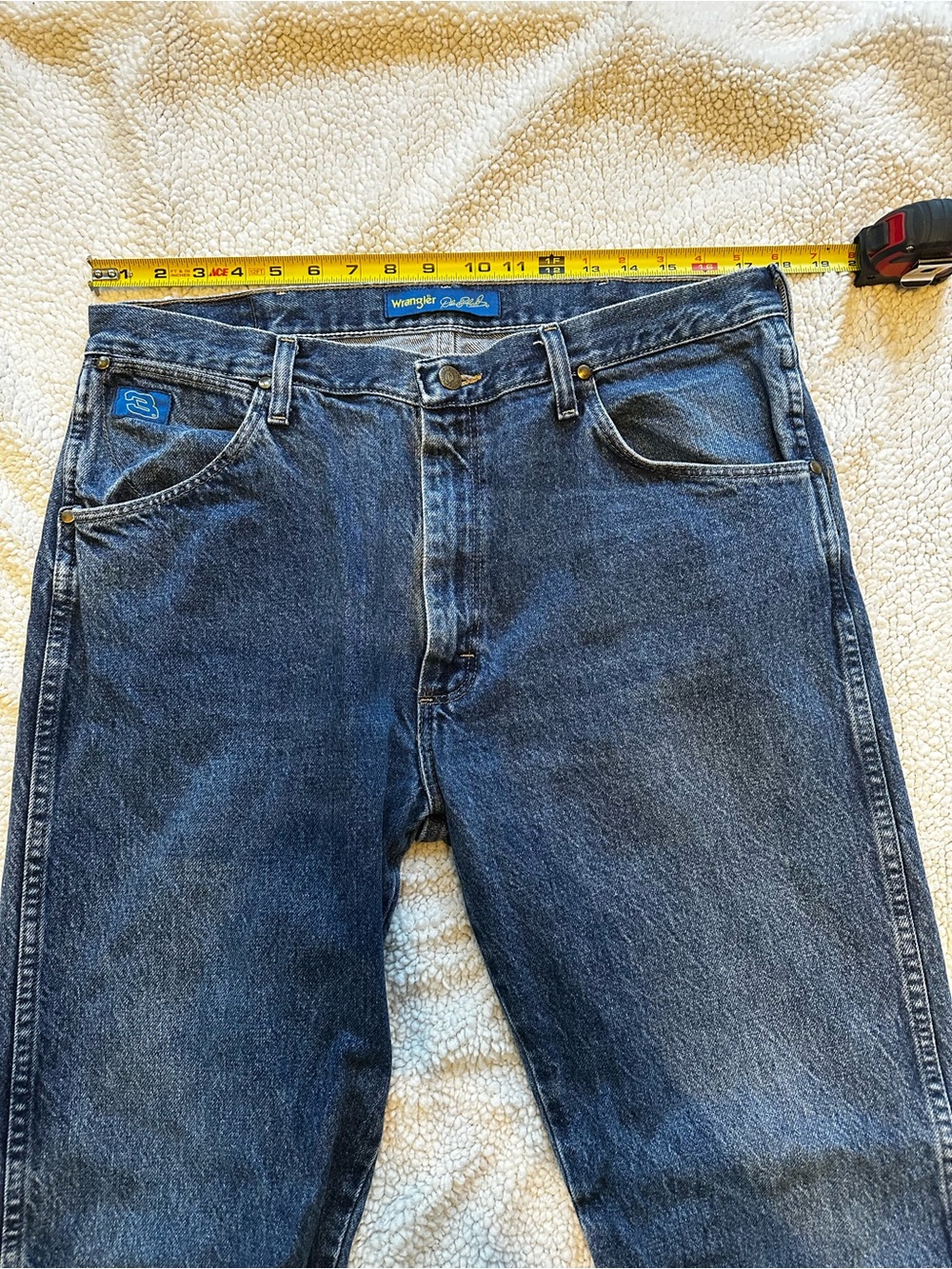Dale Earnhardt Wrangler Men’s Straight-Leg Jeans in Dark Blue Denim - Picture 2 of 4